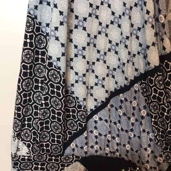 Cato Women’s Draped Wrap Geometric Long Sleeve Side Tie Blouse Top PLUS 22/24W - Picture 10 of 11